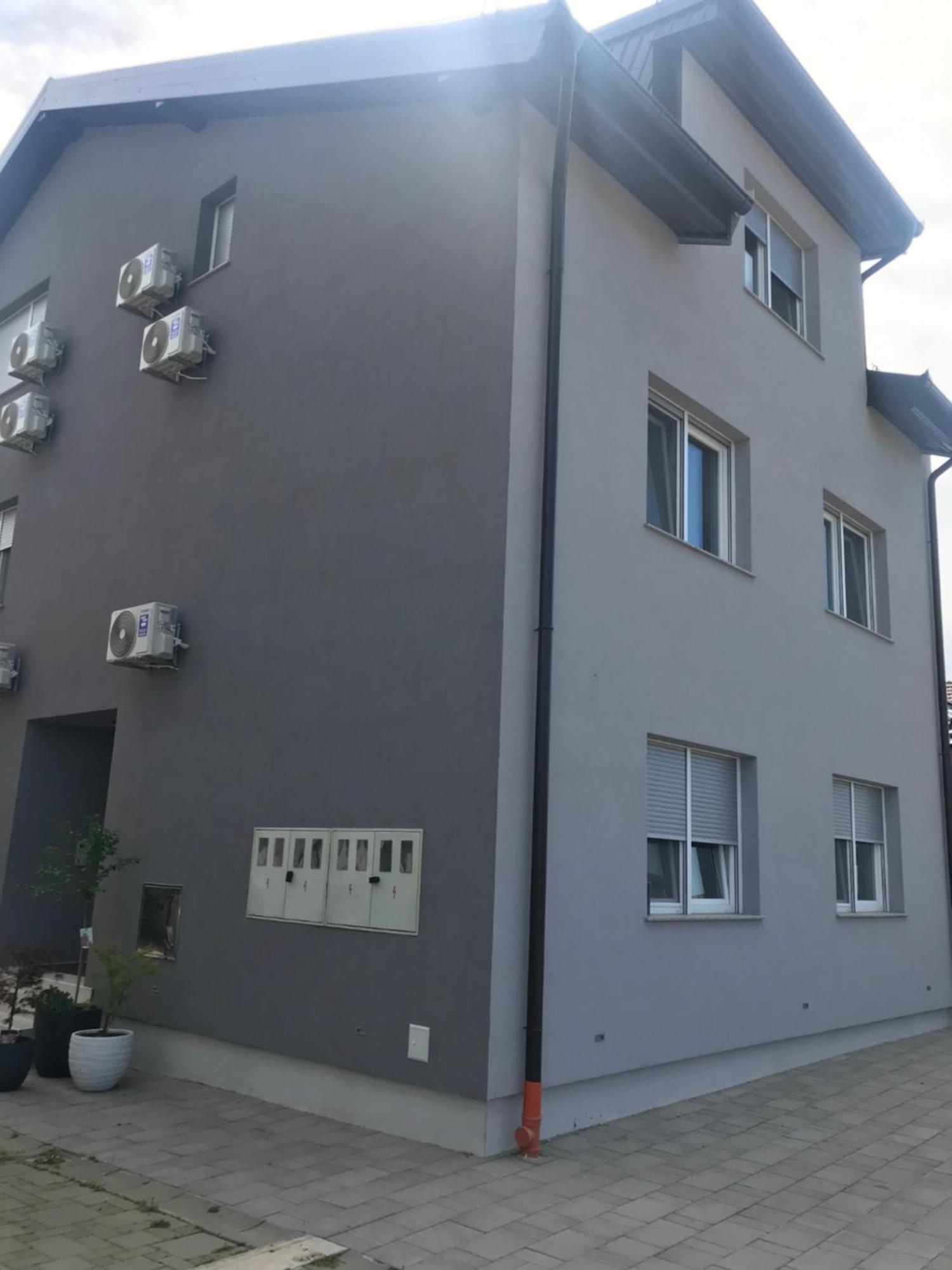 Apartman Slavonia 2 Ðakovo Exteriör bild